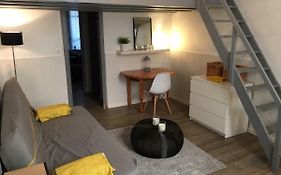 Studio avec mezzanine à 5 min des arènes et de la gare